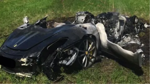 £200,000 Ferrari Reduced to Ashes, Just One Hour After Purchase