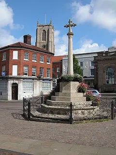 Fakenham war memorial
