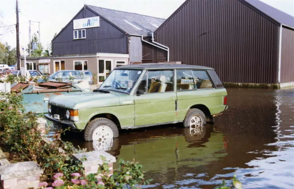 Car in flood